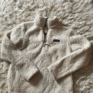 Fuzzy quarter zip pull over